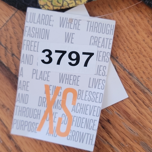 LuLaRoe fit and flare dress floral print XS Nicole - Picture 5 of 6